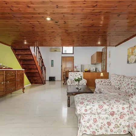 Artist Loft *
